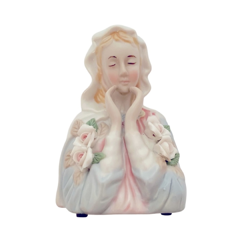 Mary Figurine - Picture 2 of 9